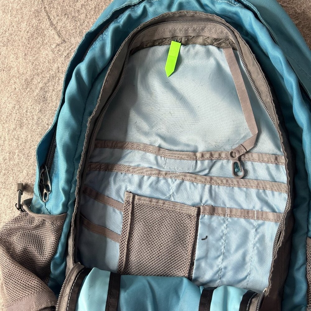 North Face Jester Backpack Blue Gray Unisex School Hiking Laptop - Picture 6 of 16